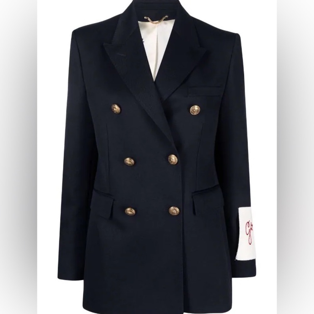 66% polyester, 34% virgin wool